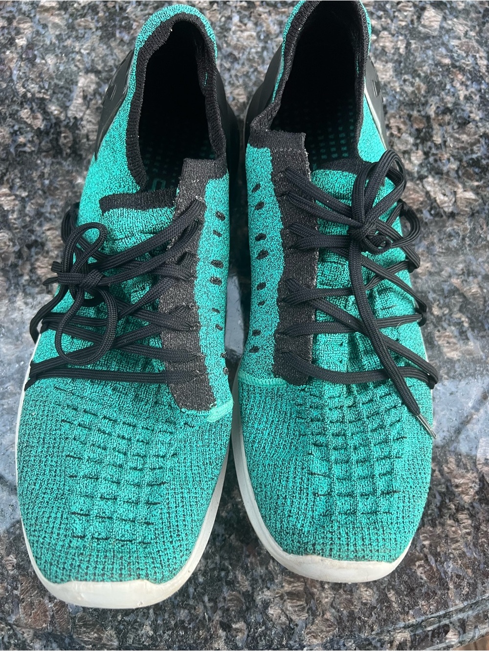 Under Armour Men's Knit Running Shoes in Teal and Black size 14